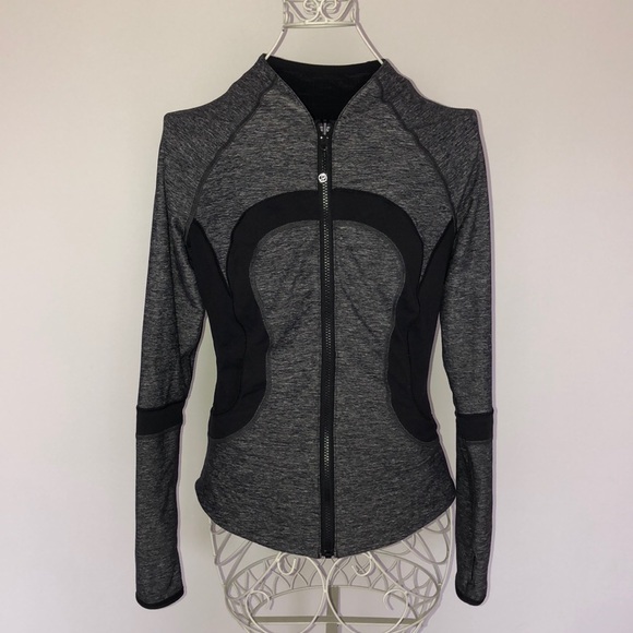 Lululemon like NEW full zip reversible jacket - Picture 2 of 7